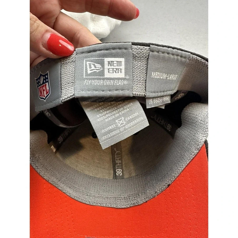 New Era Cleveland Browns Classic 39THIRTY Stretch Flex Fit Hat‎ M/L